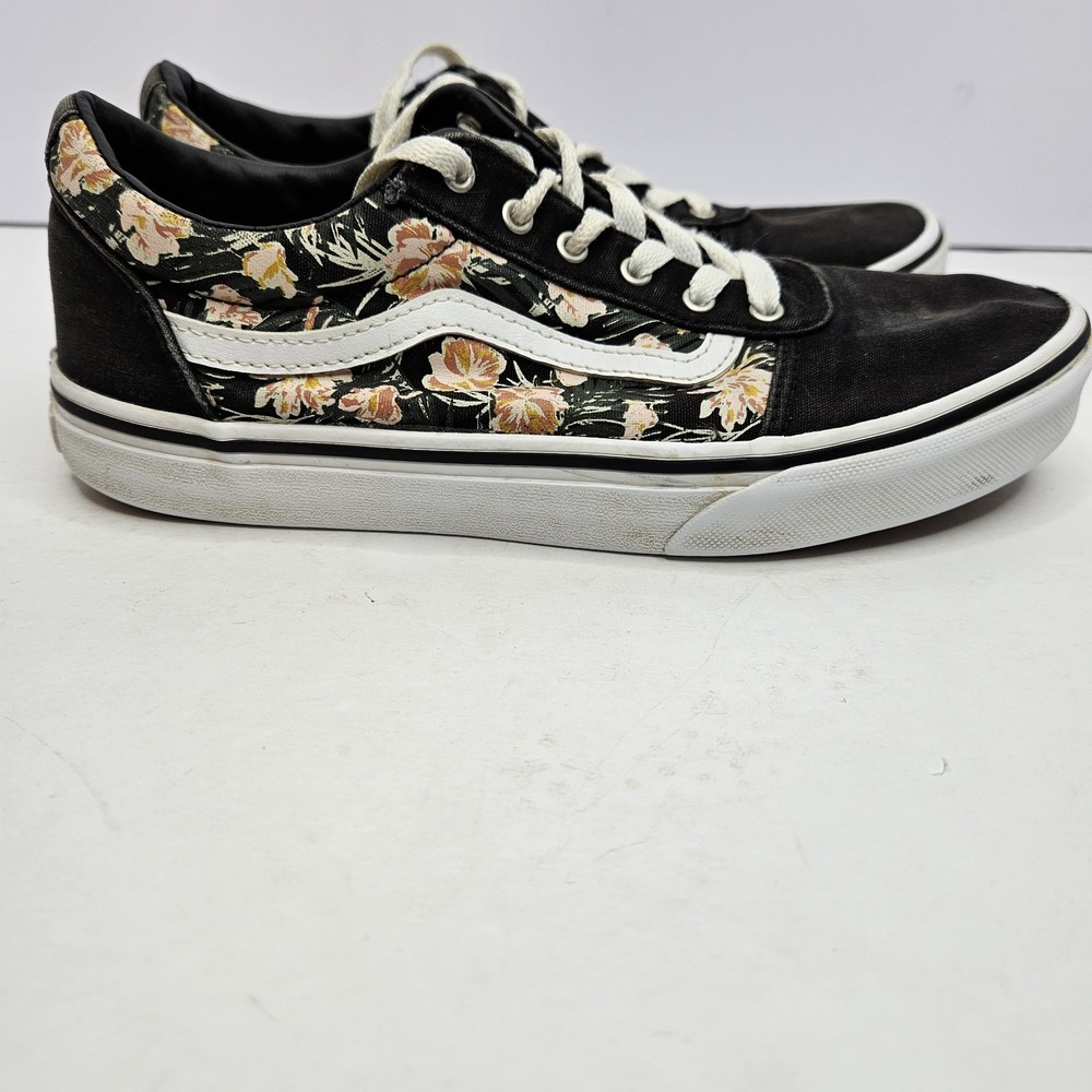 Vans Womens Missy Size 6 Heel To Toe 10"